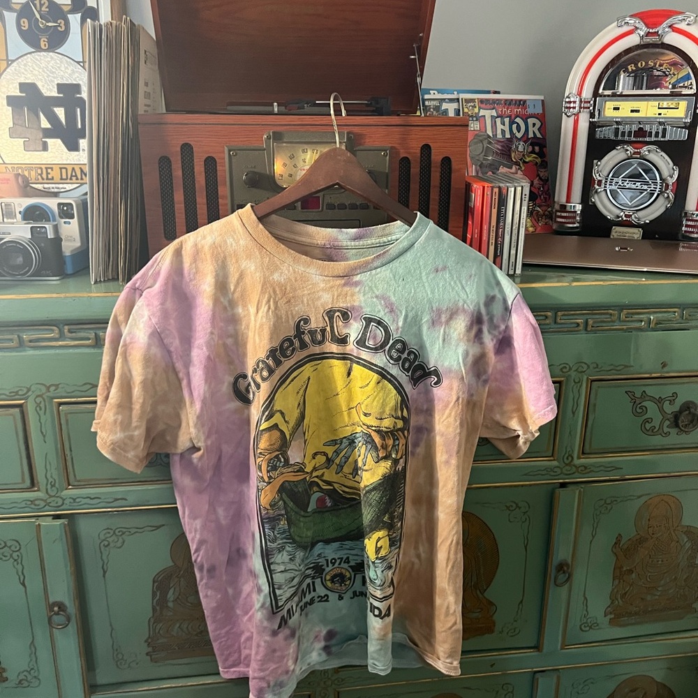 Grateful Dead Purple and Yellow Short Sleeve Tee